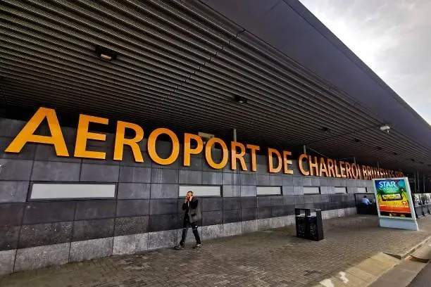 Station 64 B2 Charleroi-Airport Appartement  Charleroi